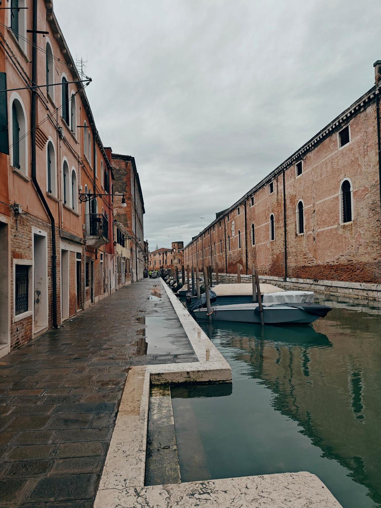 Castello Canal View Venezia Esterno foto